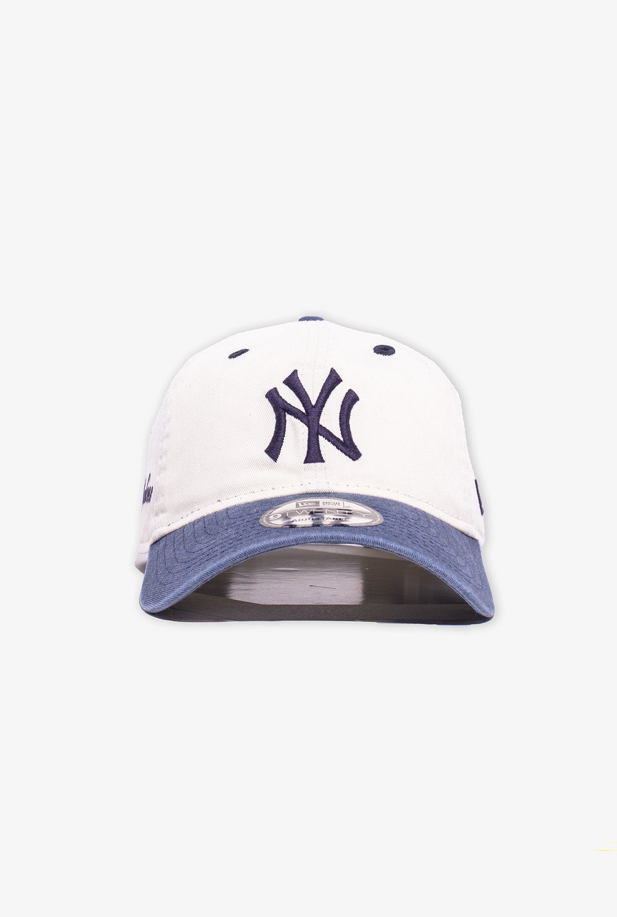 New York Yankees Sidescript 9TWENTY Adjustable Cap - Ivory