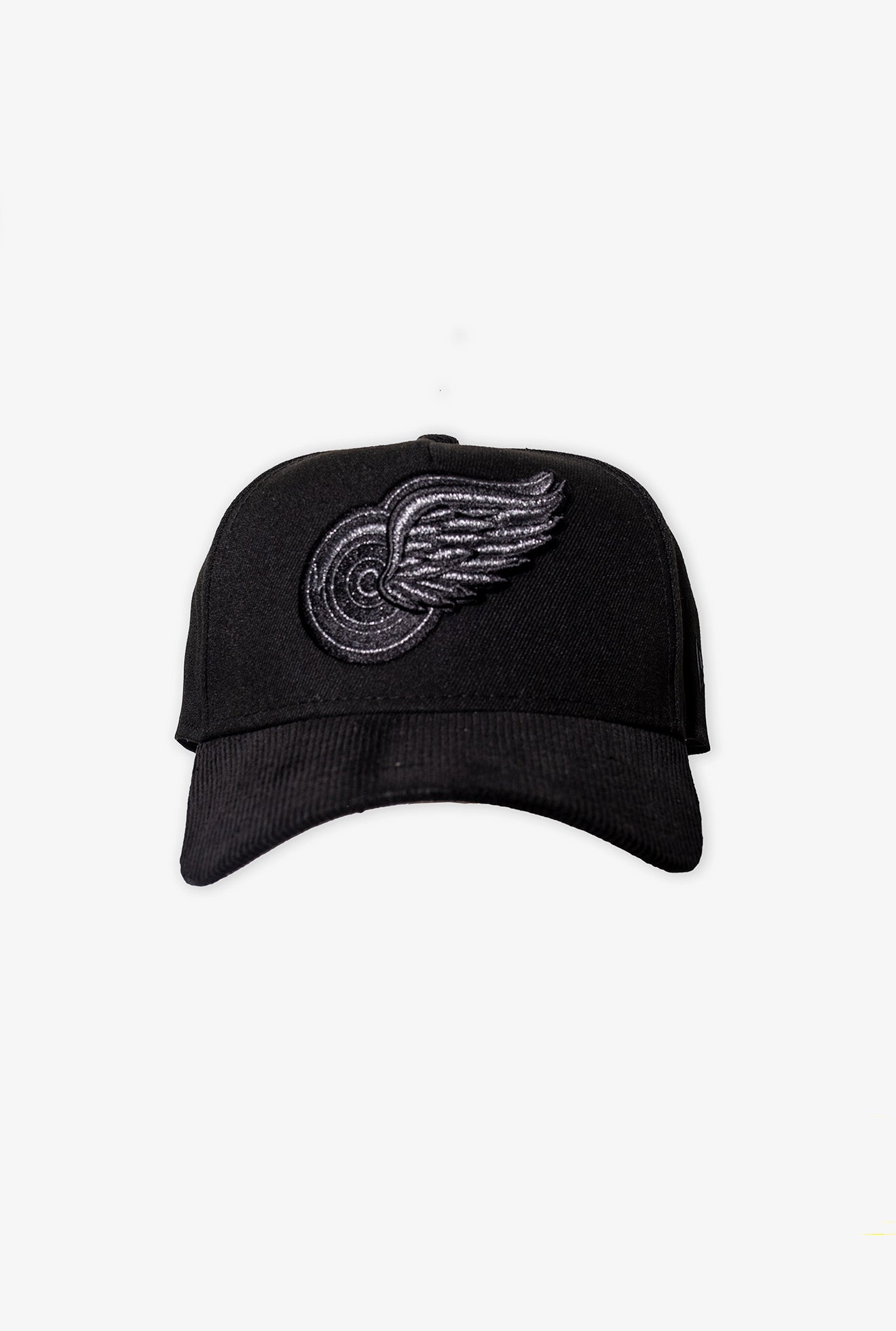 Detroit Red Wings Corduroy 9FORTY Snapback - Black/ Black