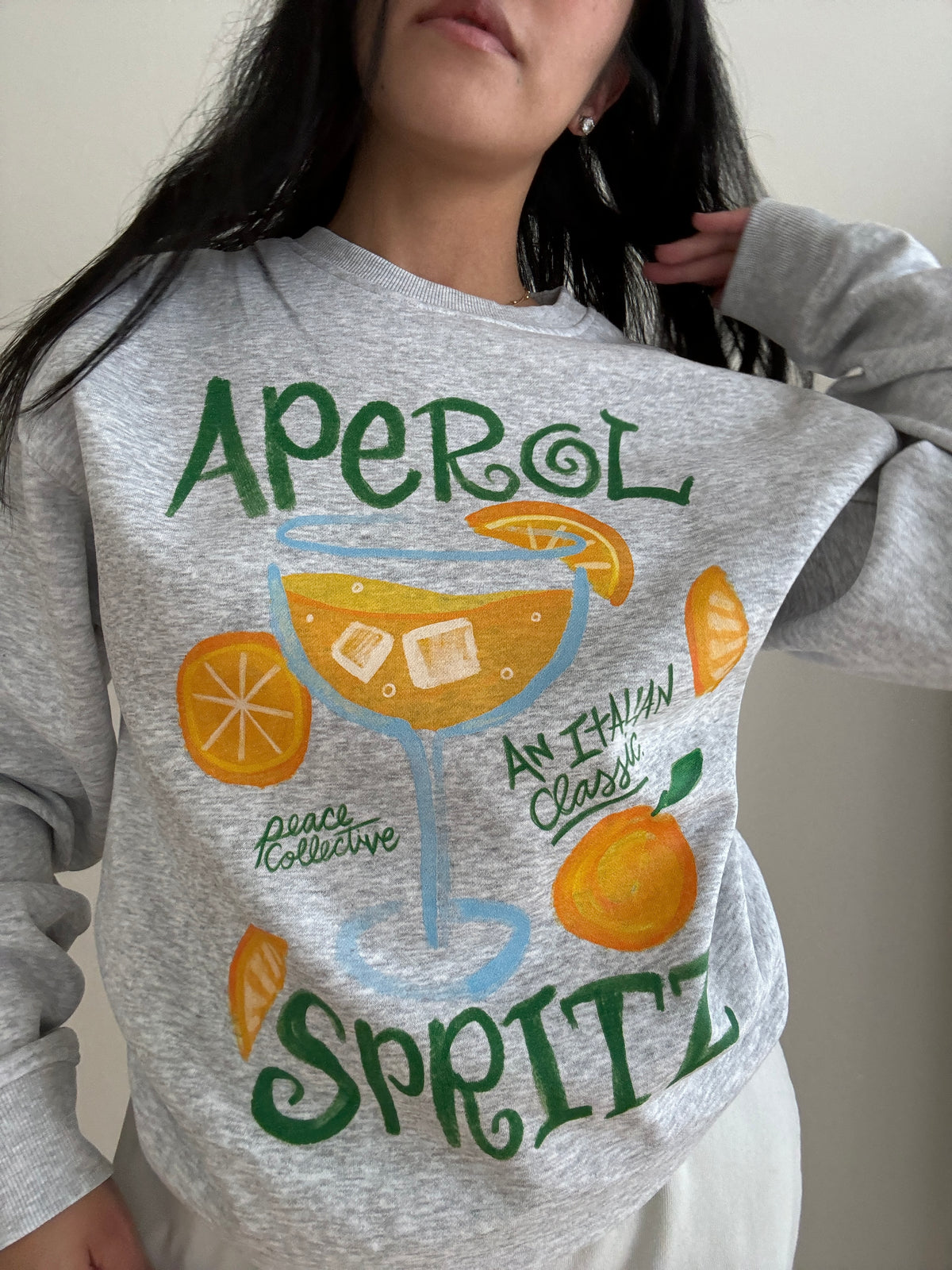 Pull ras du cou graphique Aperol Spirtz - Cendre