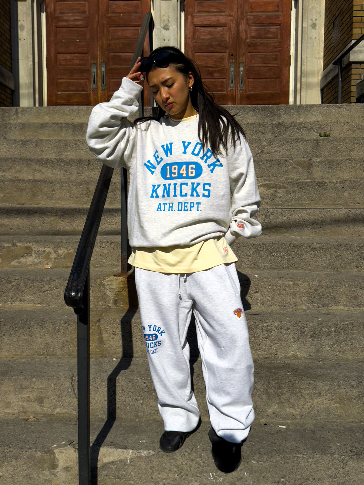 New York Knicks Athletic Club Heavyweight Crewneck - Ash