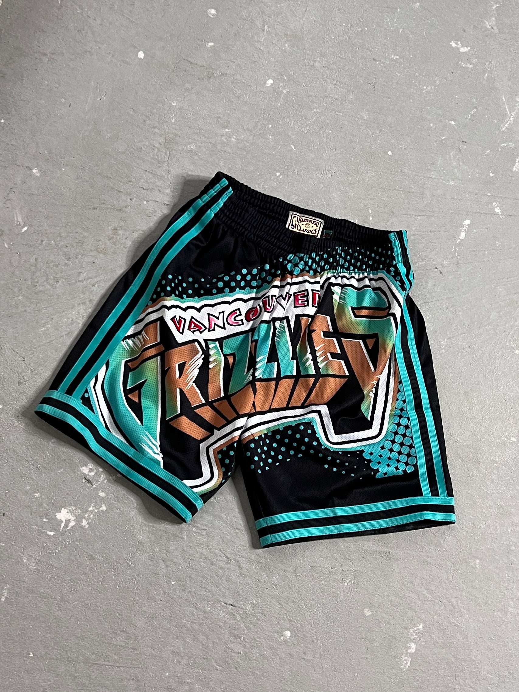 Vancouver Grizzlies Big Face 7.0 Fashion Shorts - Black