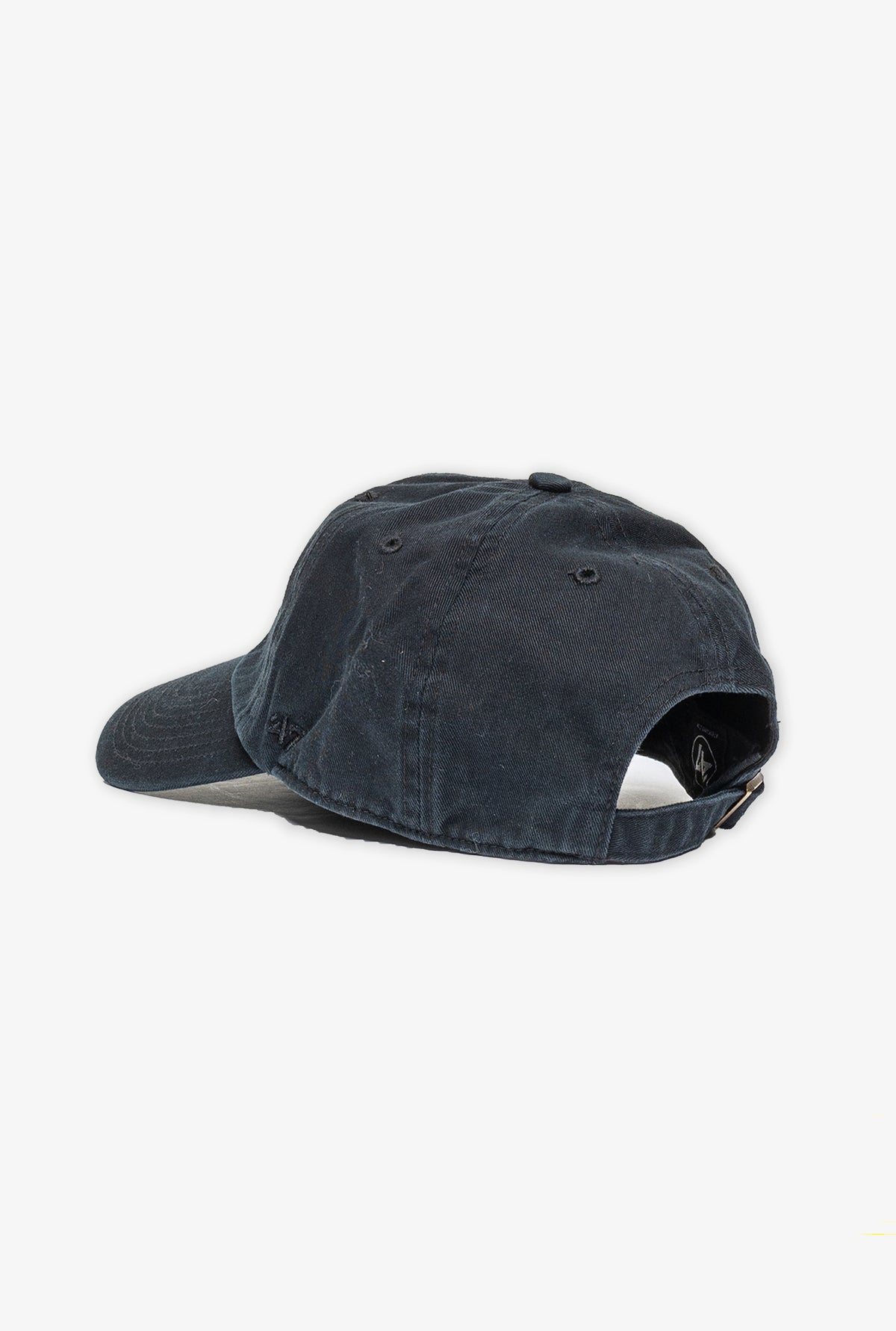 Toronto Raptors Clean Up Cap - Black/Black