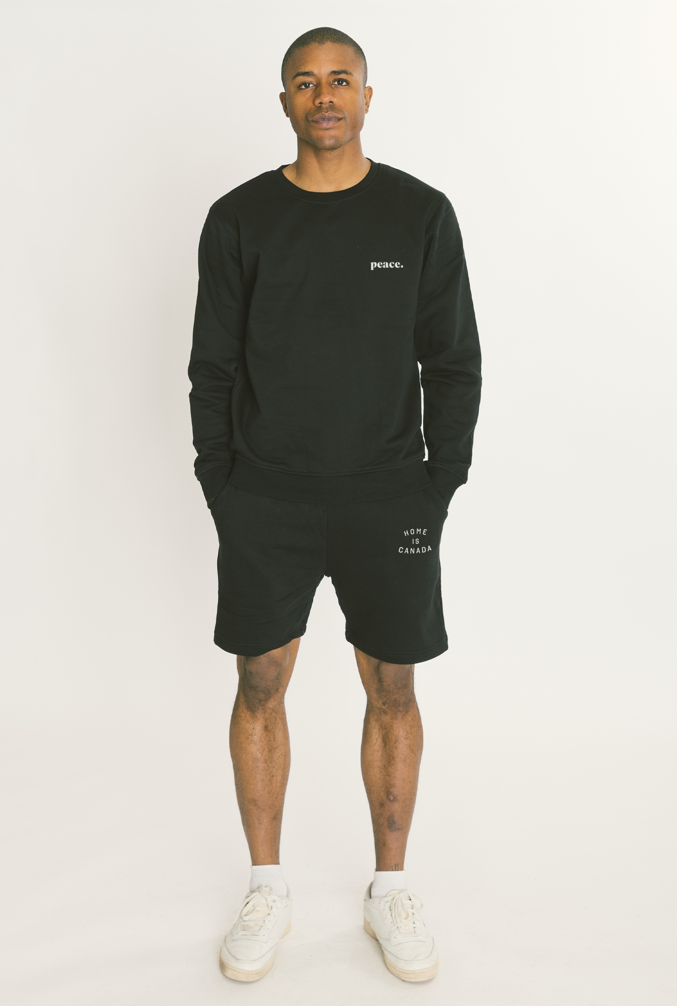 Home is Canada Crescent Fleece-Shorts - Schwarz